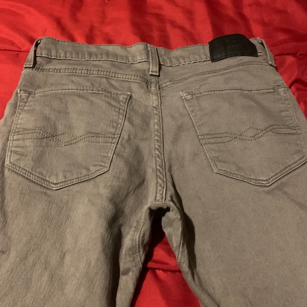 Denizen (levis) fairly used men grey skinny jeans 32x34